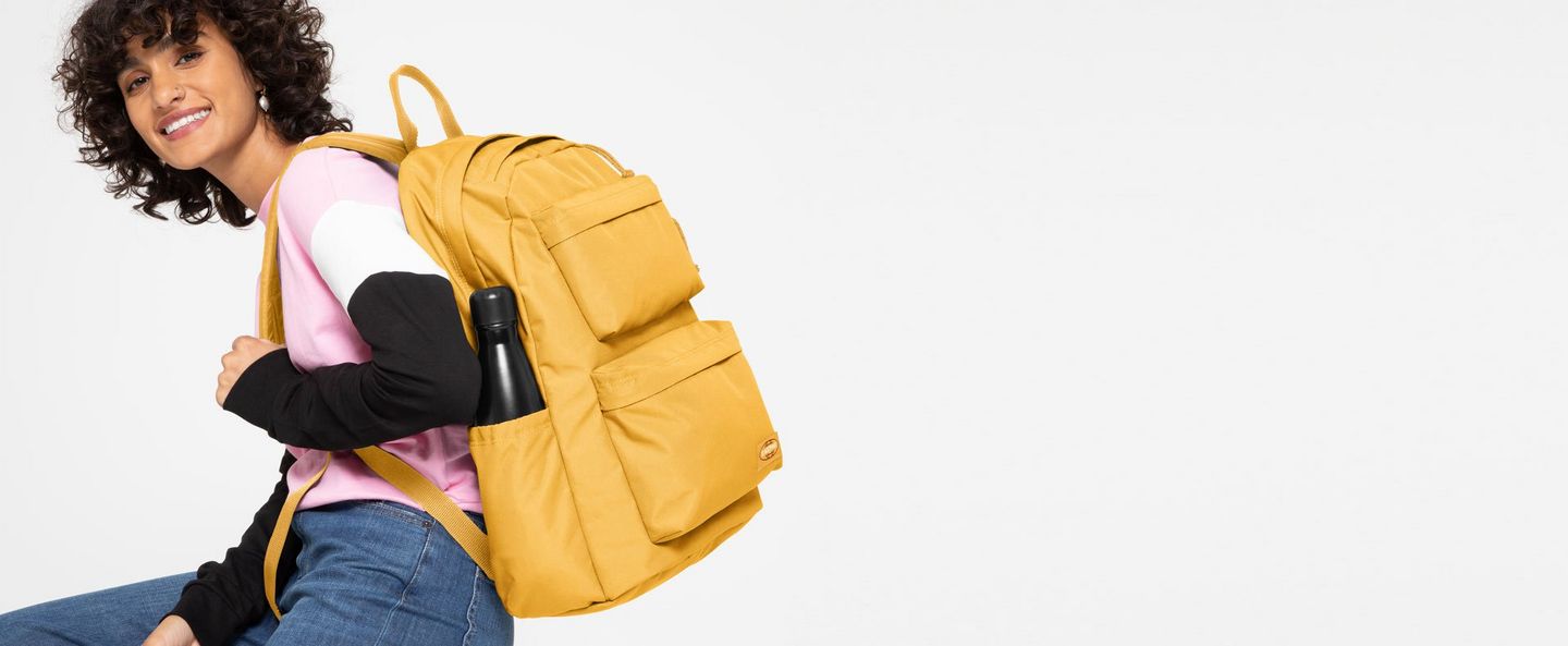 İKONİK EASTPAK STİLLERİ YENİDEN YORUMLANDI