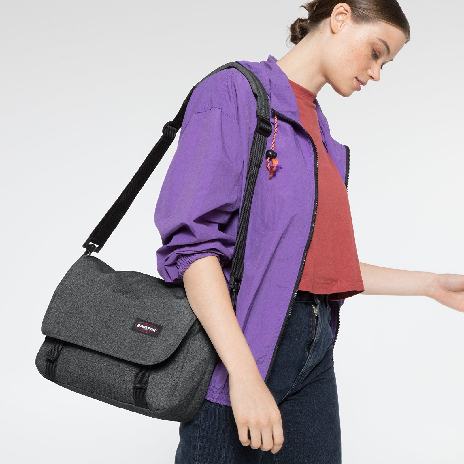Eastpak JR BLACK DENIM POSTACI ÇANTASI