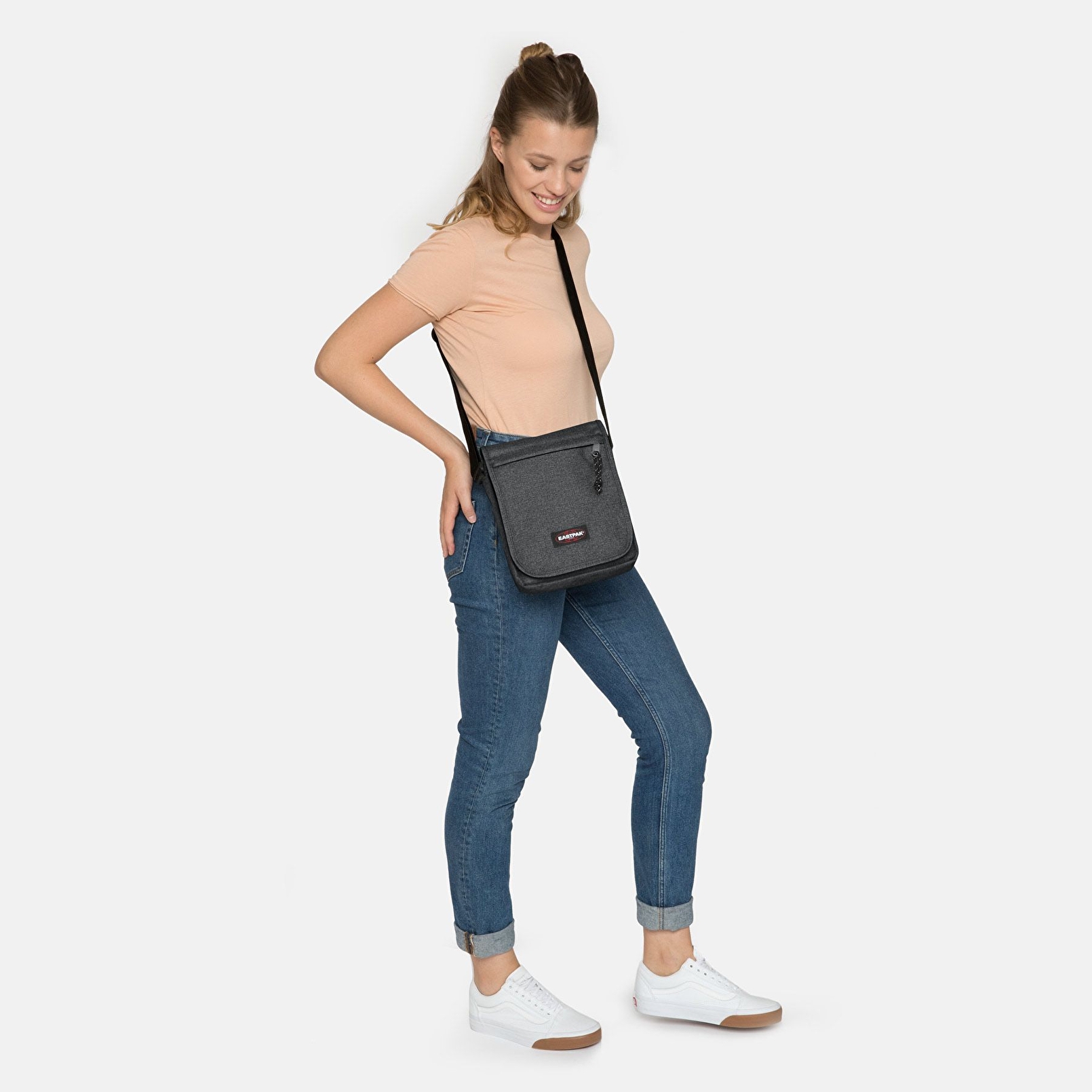 Eastpak FLEX BLACK DENIM OMUZ ÇANTASI