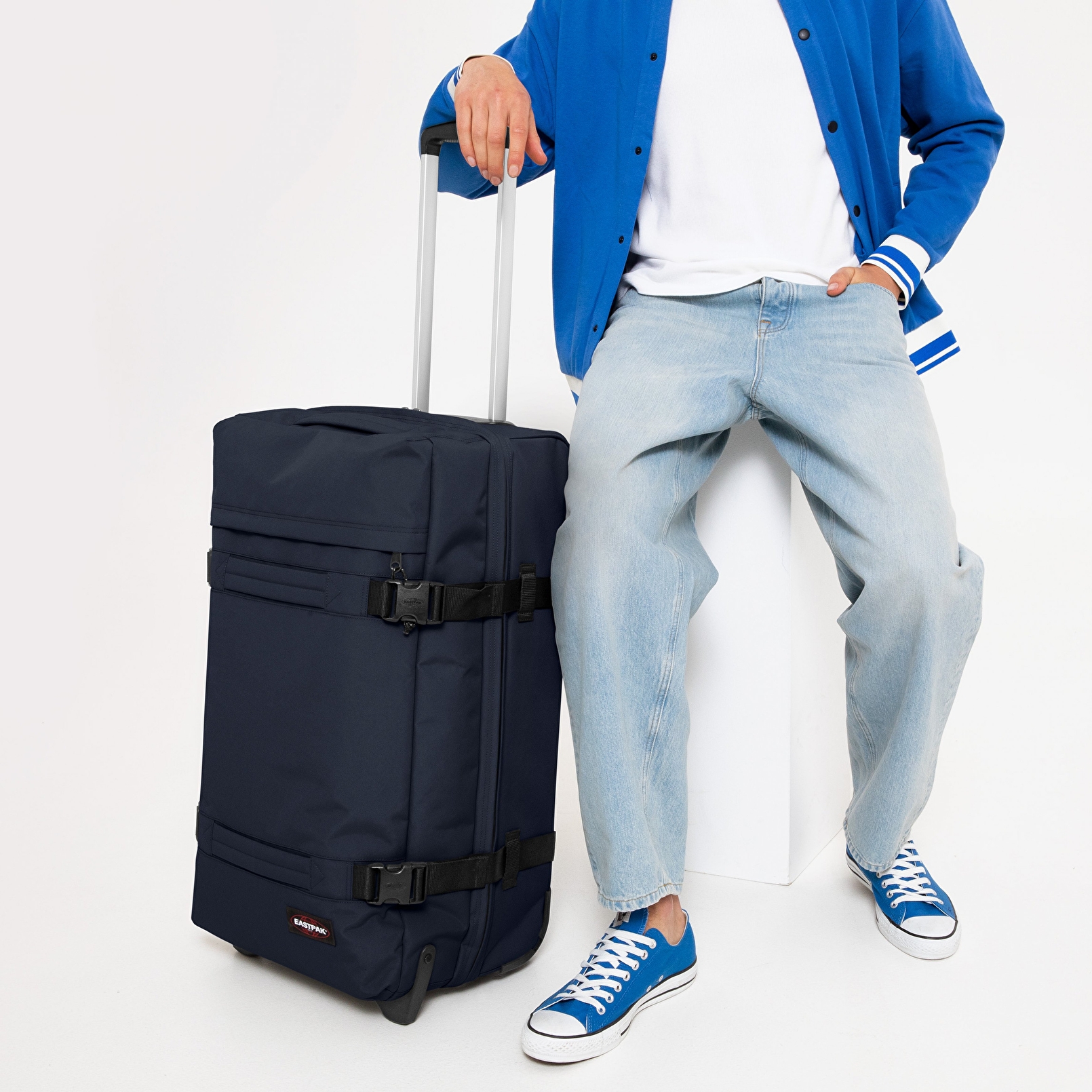 Eastpak TRANSIT'R M ULTRA MARINE TEKERLEKLİ VALİZ