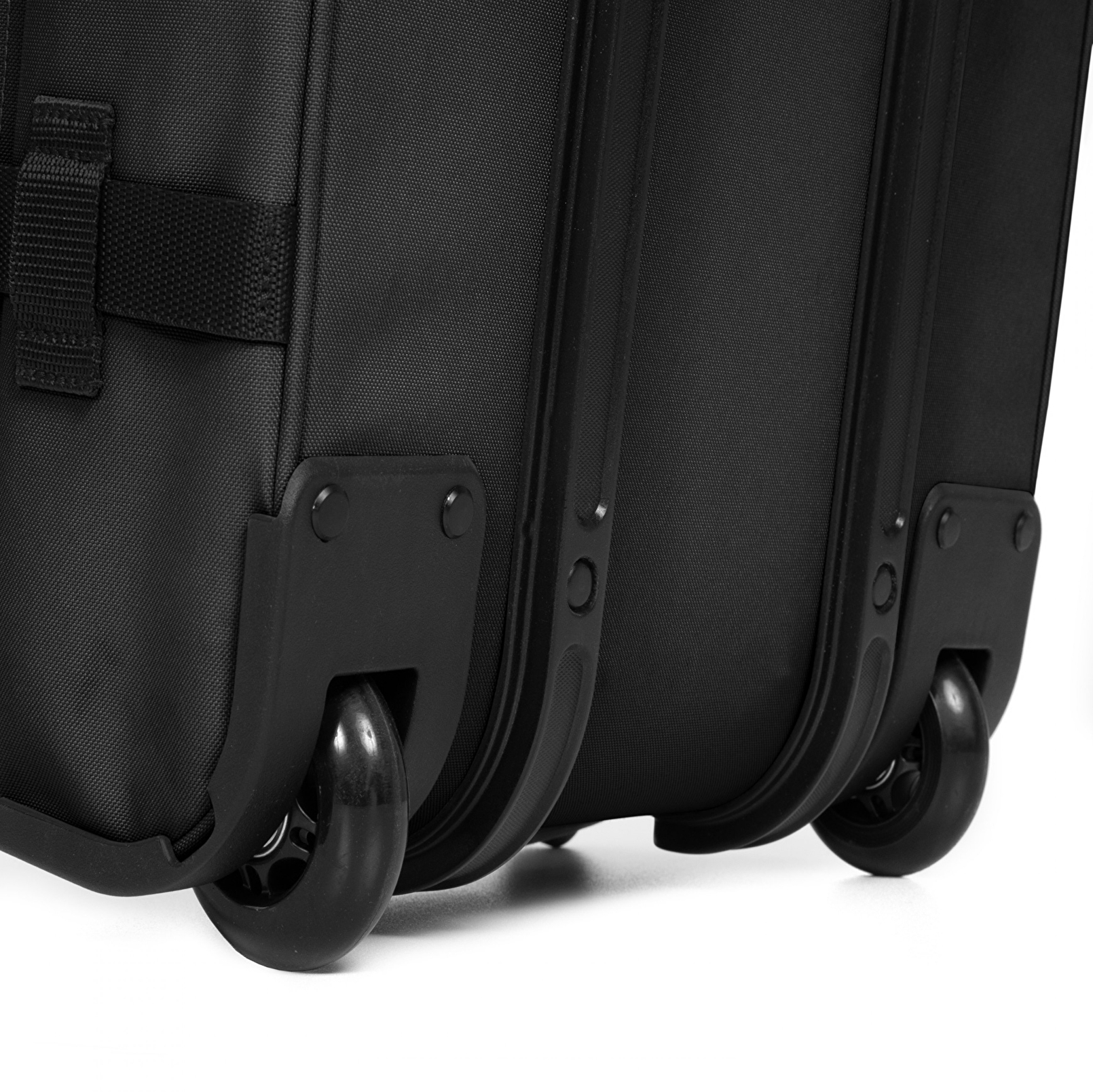 Eastpak TRANSIT'R S BLACK TEKERLEKLİ VALİZ