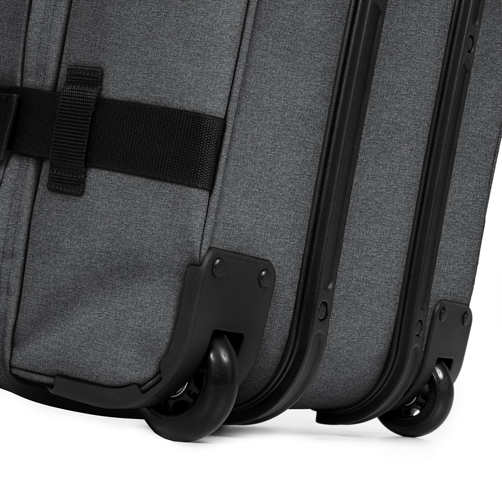 Eastpak TRANSIT'R L BLACK DENIM TEKERLEKLİ VALİZ