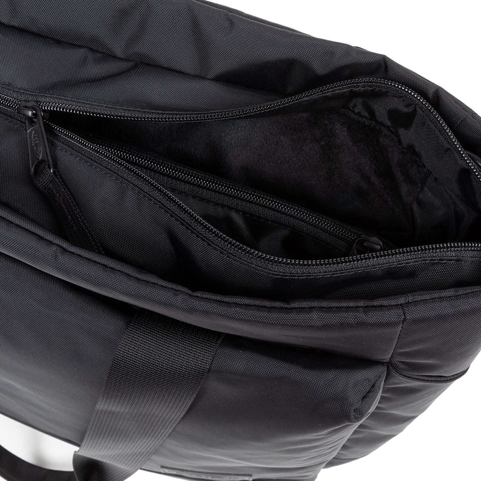 Eastpak CNNCT F SATCH CNNCT F BLACK OMUZ ÇANTASI
