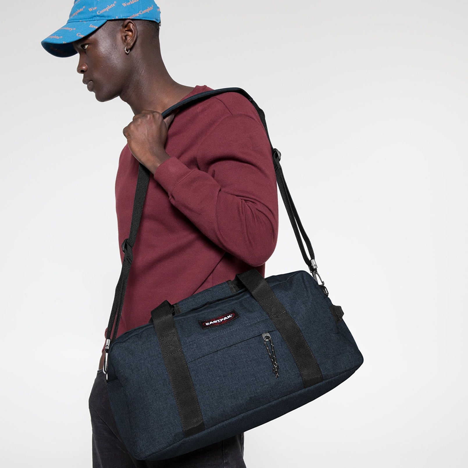 Eastpak COMPACT + TRIPLE DENIM SEYAHAT ÇANTASI