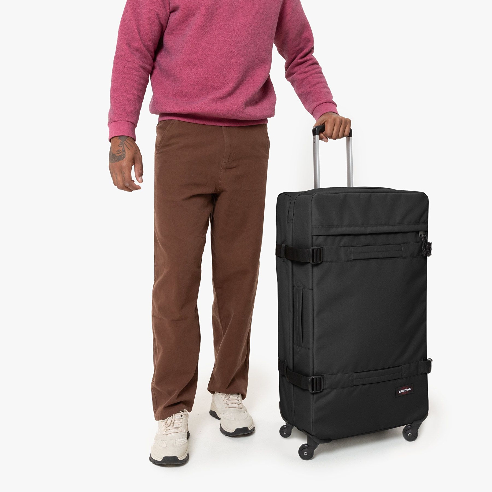 Eastpak TRANSIT'R 4 XL BLACK TEKERLEKLİ VALİZ