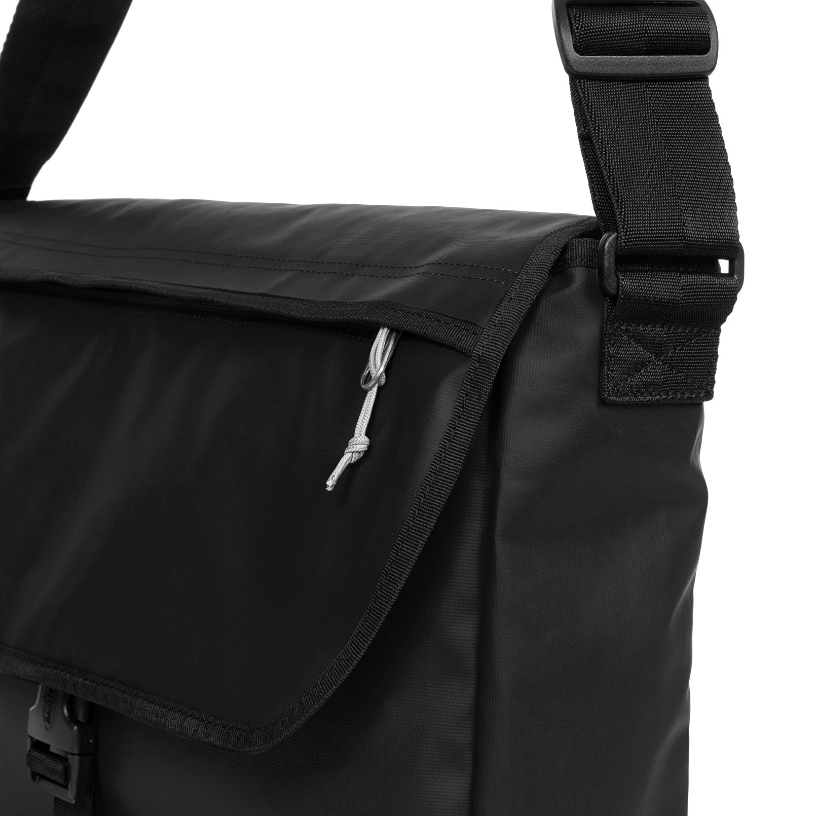 Eastpak DELEGATE + TARP BLACK OMUZ ÇANTASI