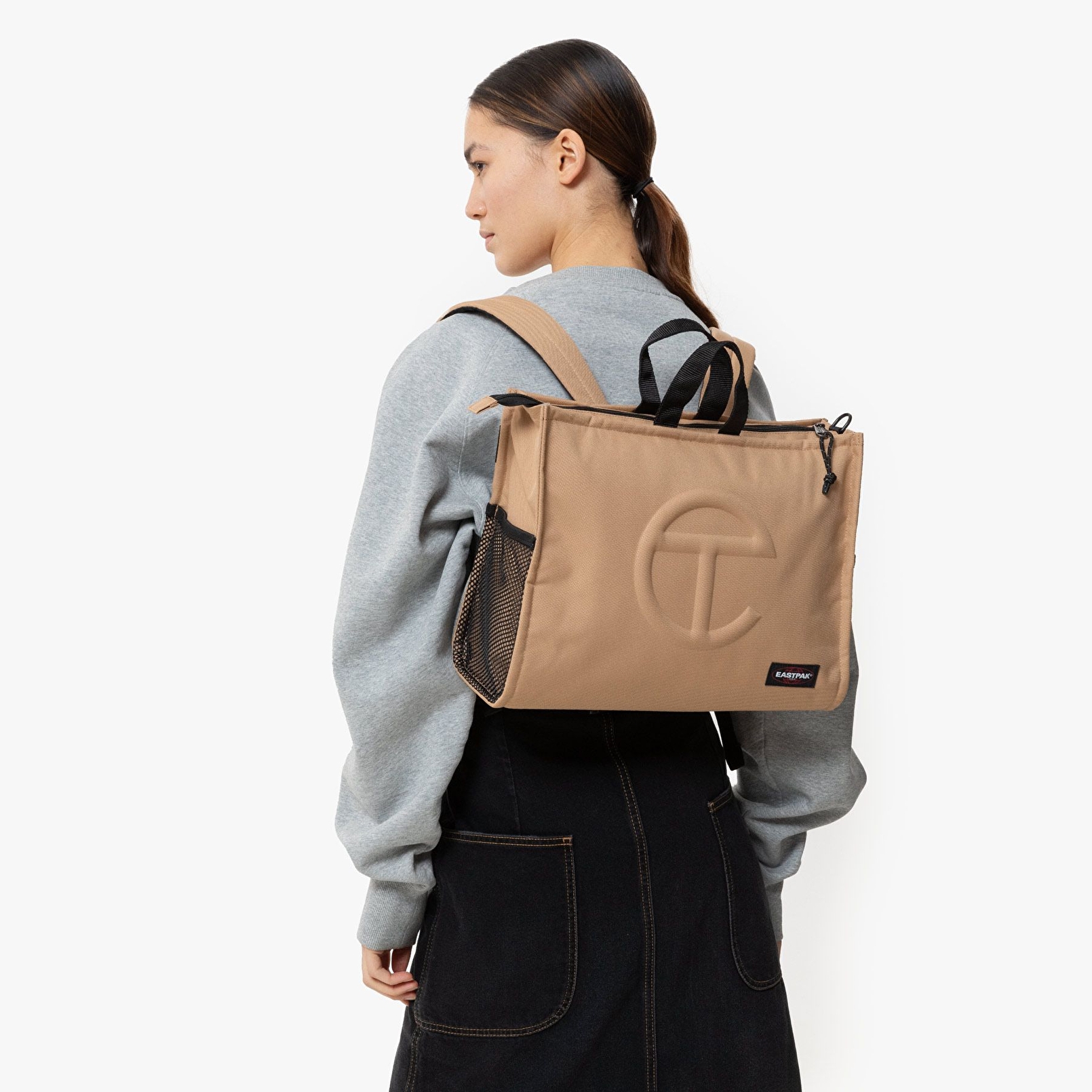 Eastpak TELFAR X EASTPAK TELFAR SHOPPER M TELFAR KHAKI OMUZ ÇANTASI