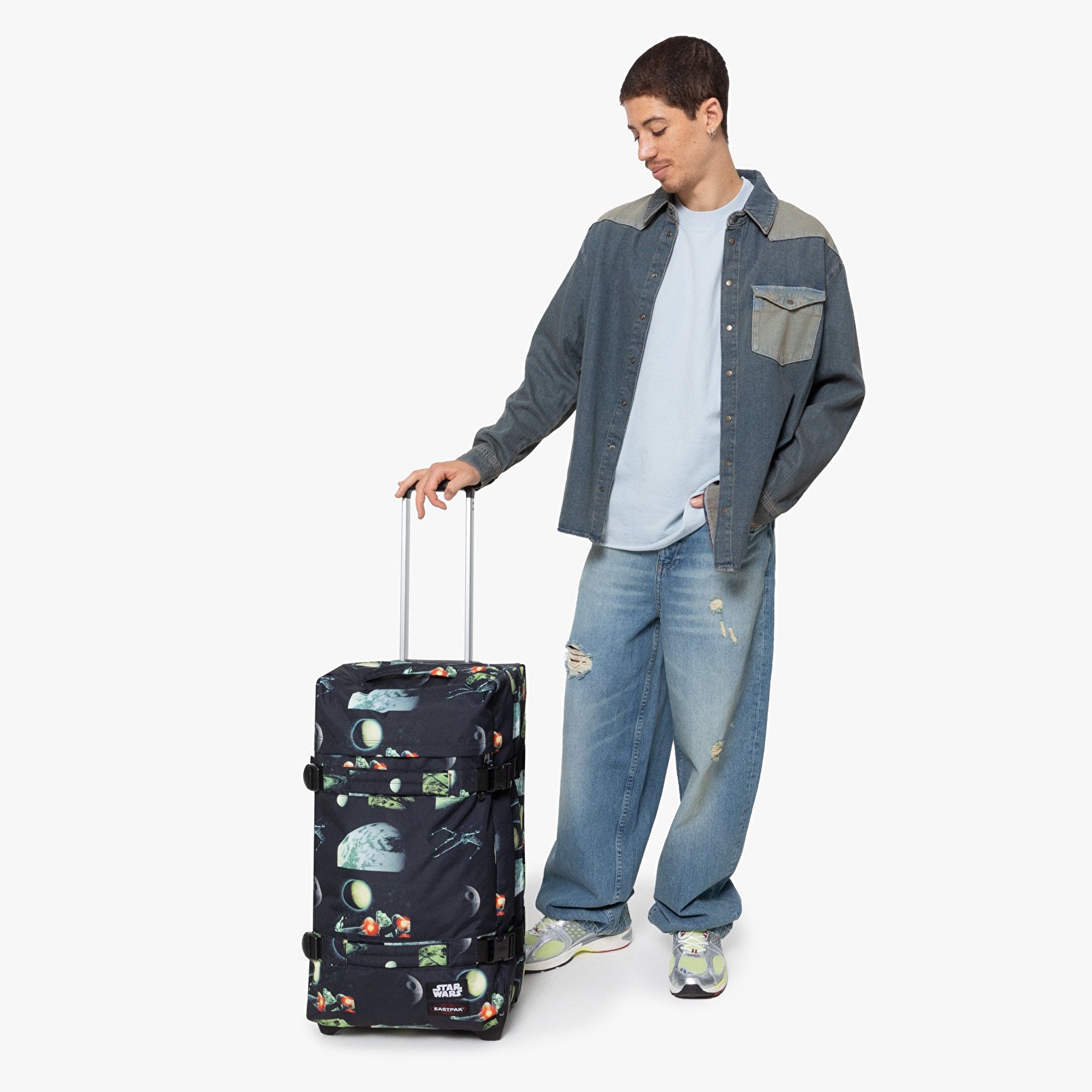 Eastpak STAR WARS X EASTPAK TRANSIT'R M SW GALAXY BLACK TEKERLEKLİ VALİZ