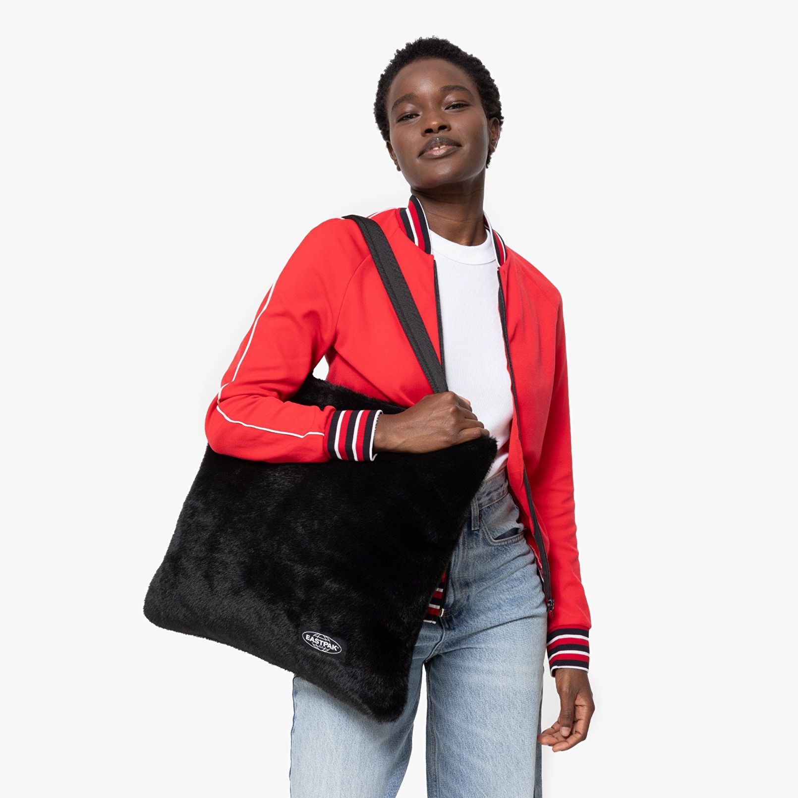 Eastpak CHARLIE FUZZY BLACK OMUZ ÇANTASI