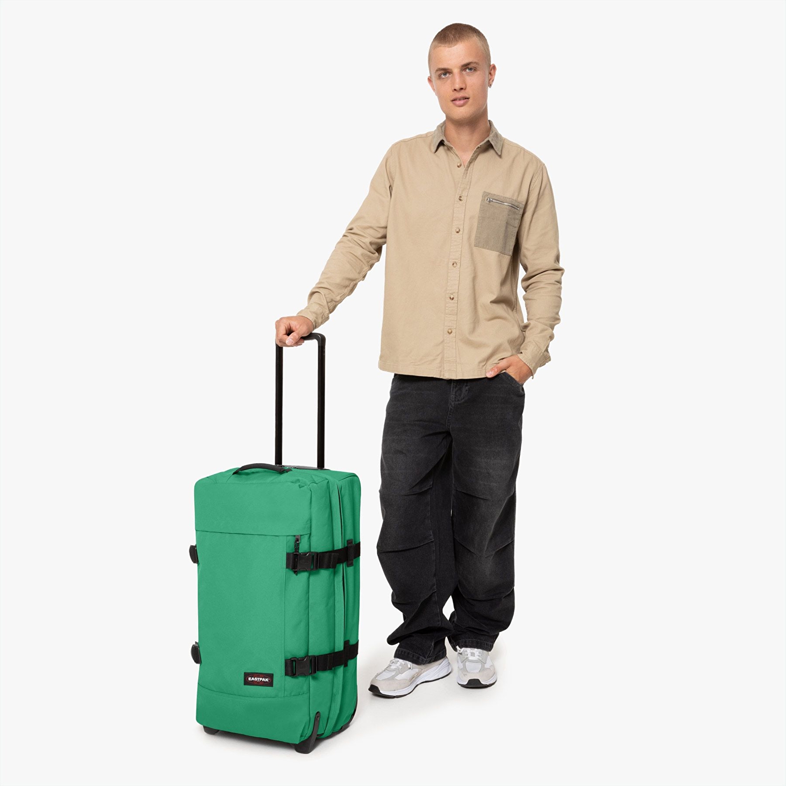 Eastpak TRANVERZ M GEM GREEN TEKERLEKLİ VALİZ