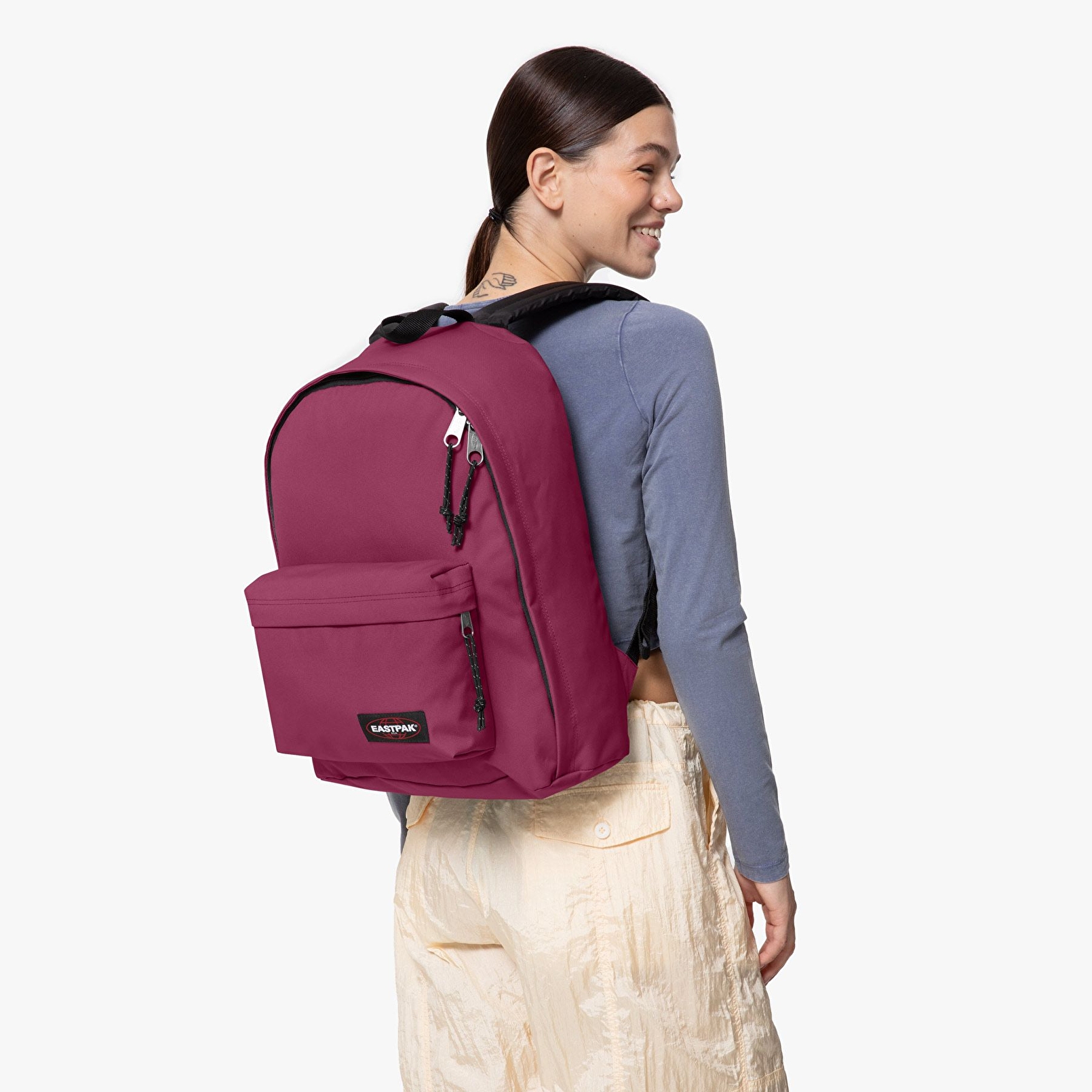 Eastpak OUT OF OFFICE WINE BURGUNDY SIRT ÇANTASI