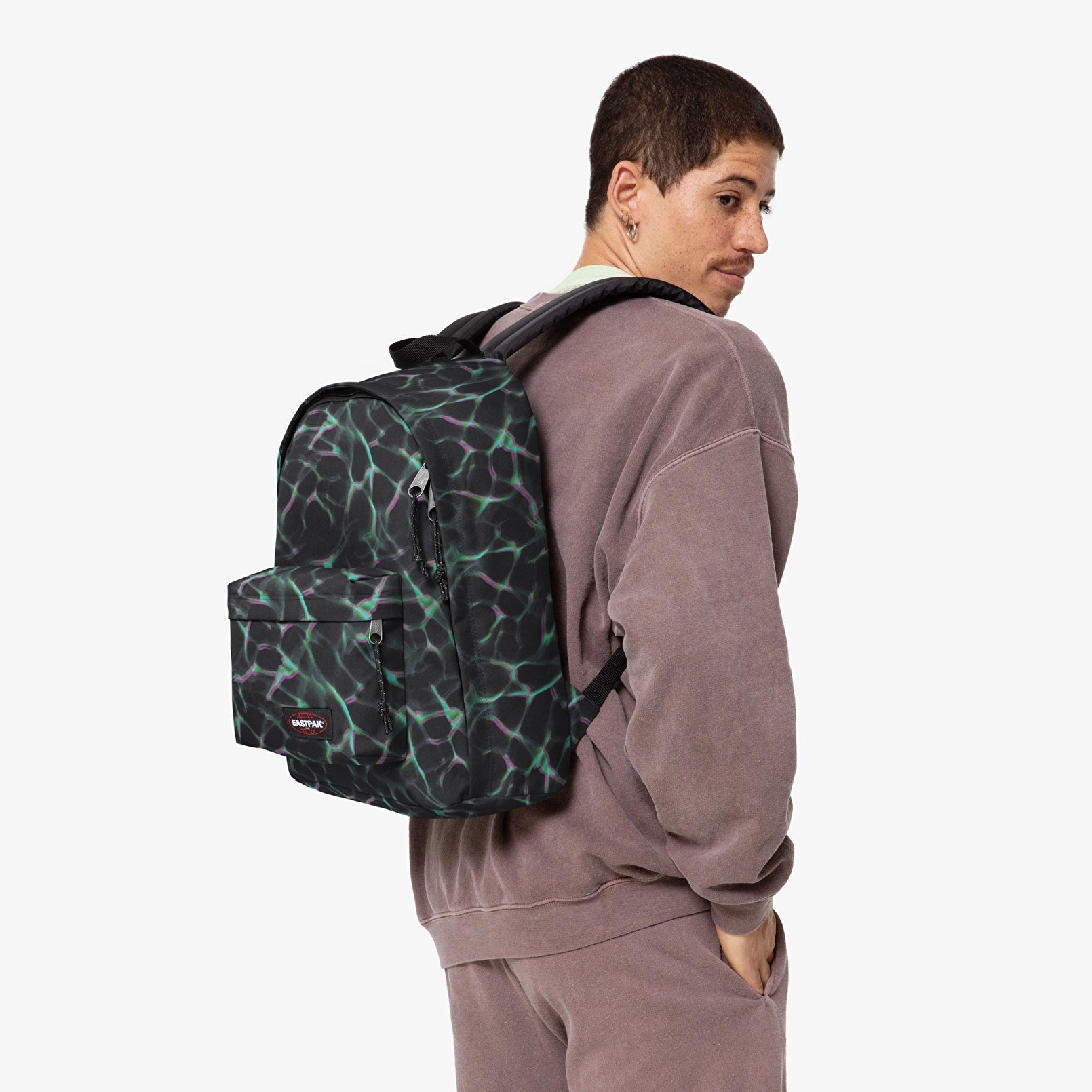 Eastpak OUT OF OFFICE LIQUIT BLACK SIRT ÇANTASI