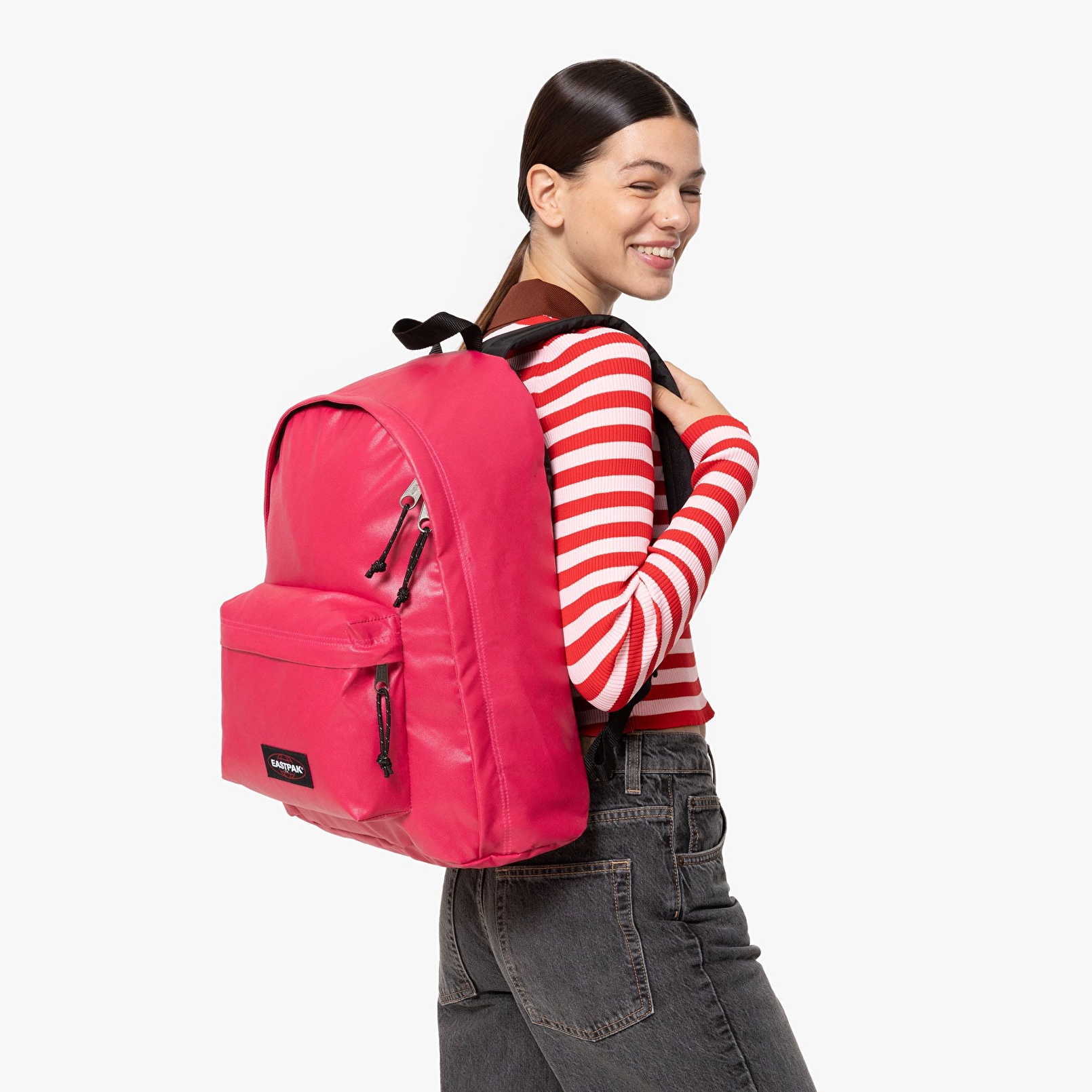 Eastpak OUT OF OFFICE GLOSSY CARMINE SIRT ÇANTASI