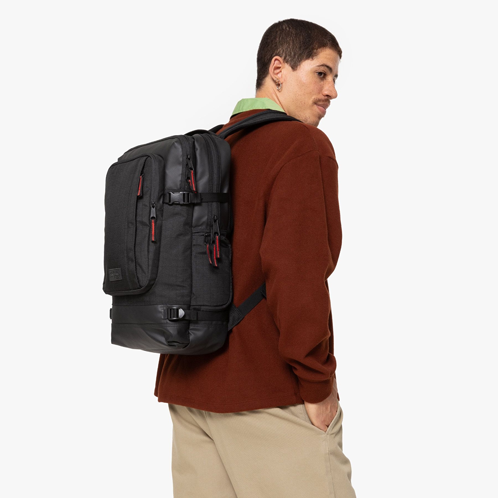 Eastpak TECUM L CNNCT RIP BLACK SIRT ÇANTASI