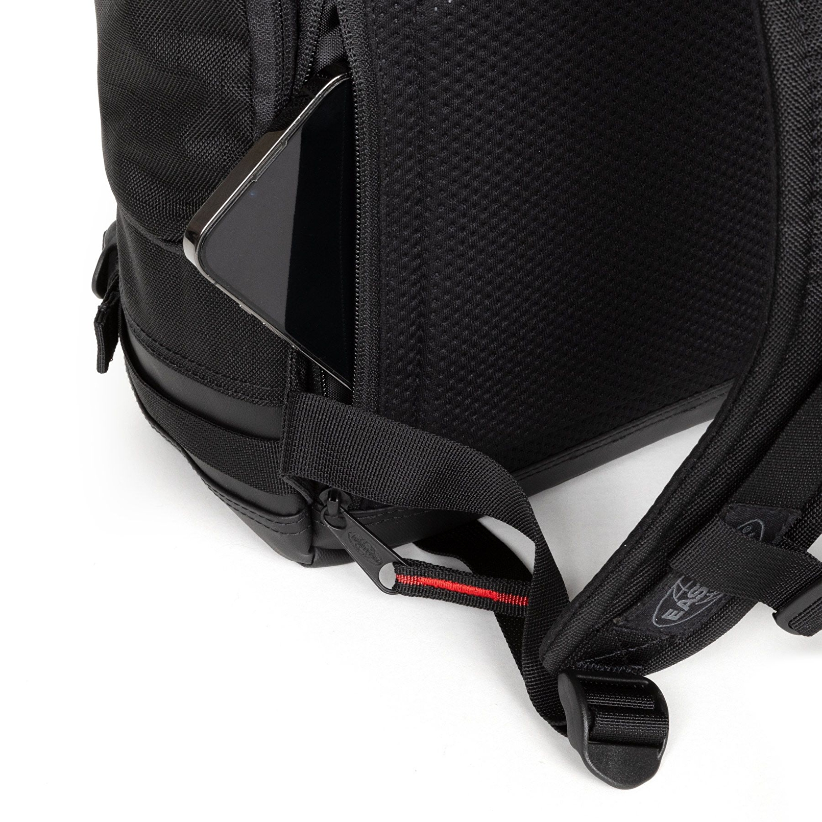 Eastpak TECUM TOP CNNCT RIP BLACK SIRT ÇANTASI