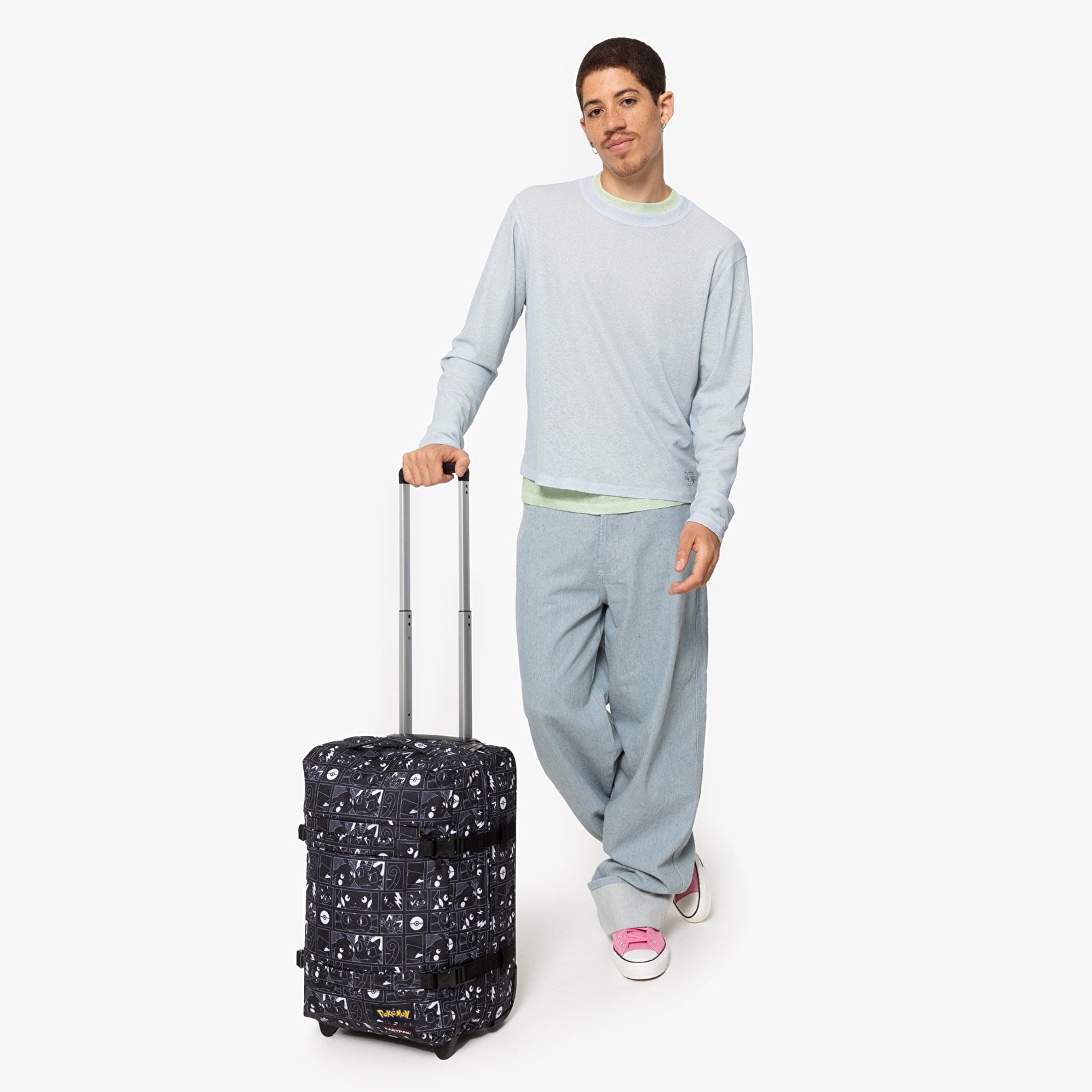 Eastpak POKEMON X EASTPAK TRANSIT'R S POKÉMON BLACK TEKERLEKLİ VALİZ
