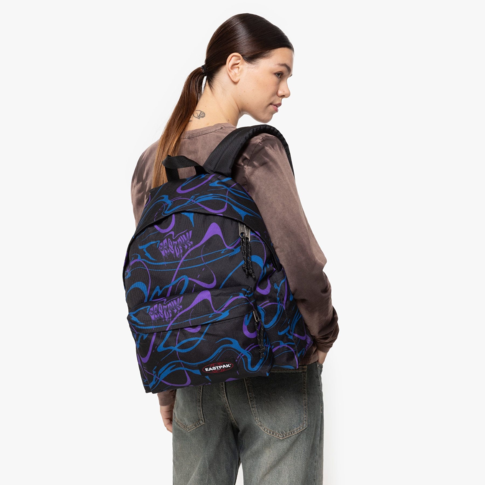 Eastpak DAY PAK'R TRASHY SKATE BLACK SIRT ÇANTASI