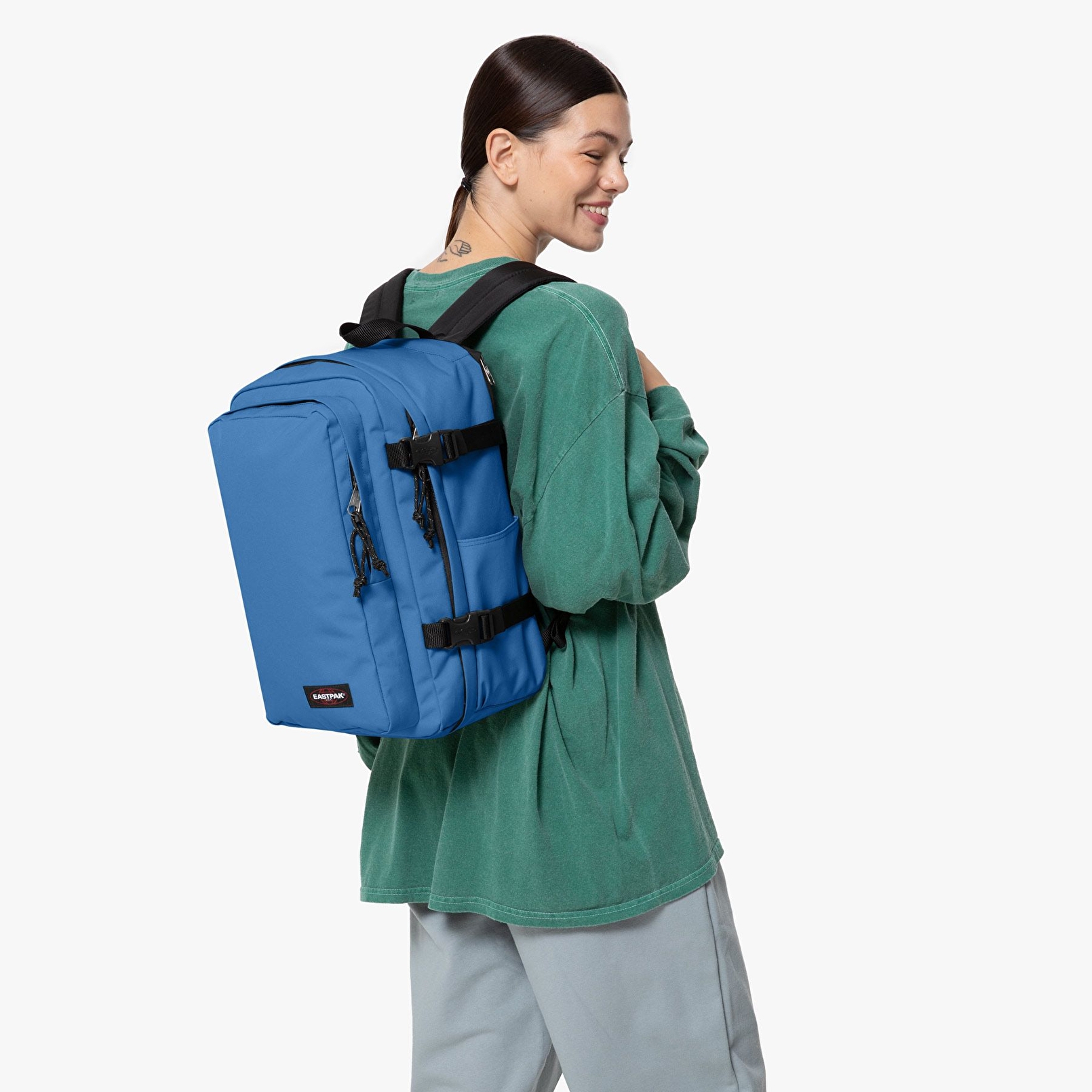 Eastpak CABIN PAK'R HEALING BLUE SIRT ÇANTASI
