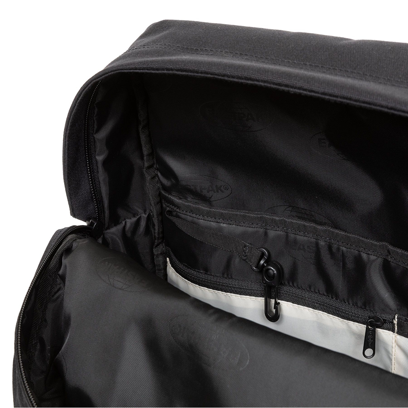 Eastpak ICON TOTEPACK ON BLACK SIRT ÇANTASI