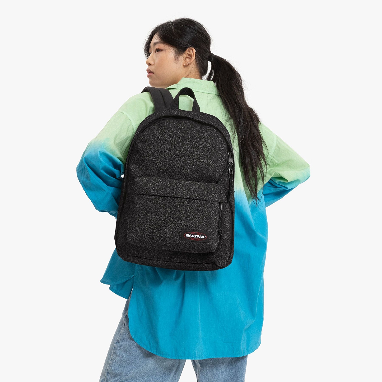 Eastpak OUT OF OFFICE SPARK BLACK SIRT ÇANTASI