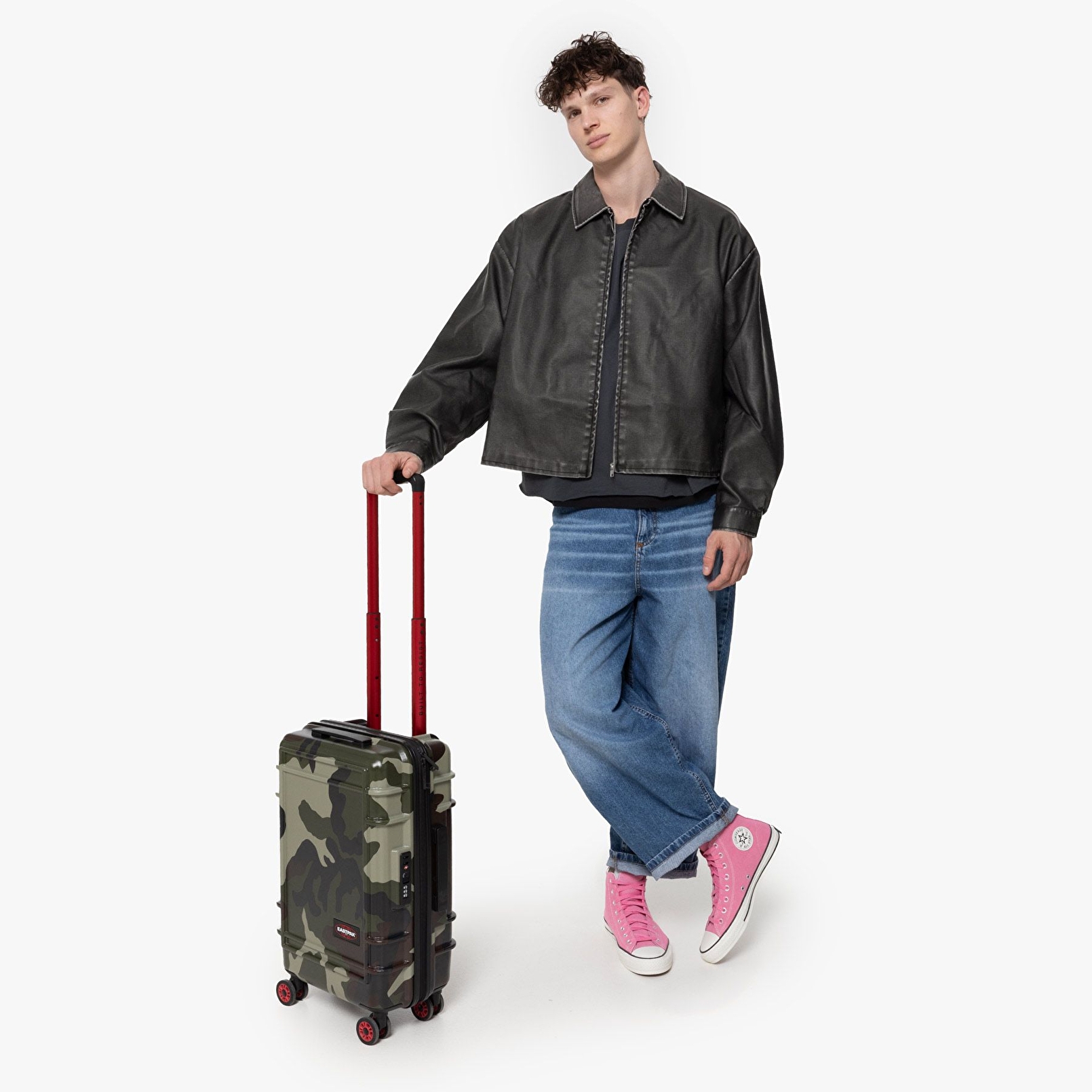 Eastpak RESIST'R ZIP CABIN CAMO TEKERLEKLİ VALİZ