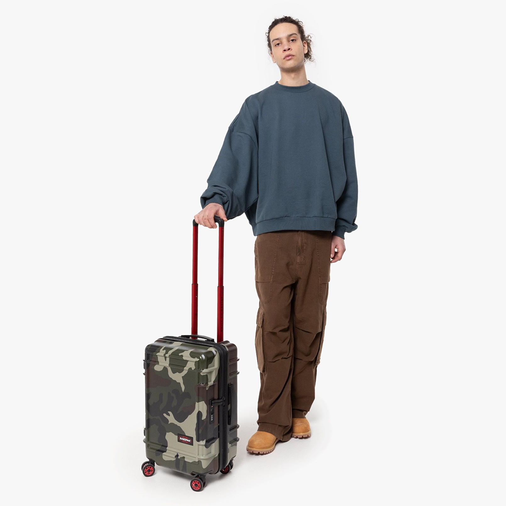 Eastpak RESIST'R ZIP S CAMO TEKERLEKLİ VALİZ