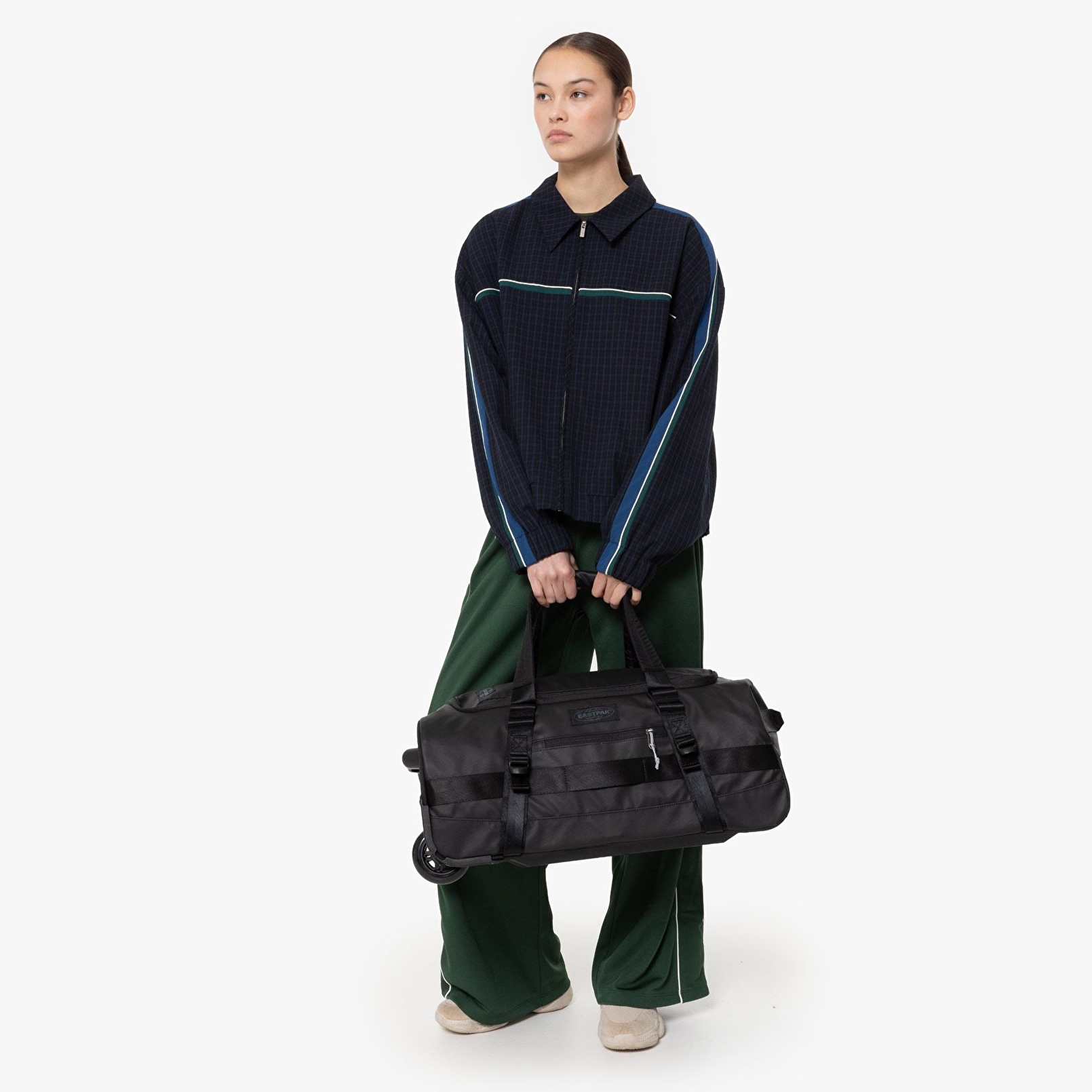 Eastpak DUFFEL PACK WHEEL S TARP BLACK2 TEKERLEKLİ VALİZ