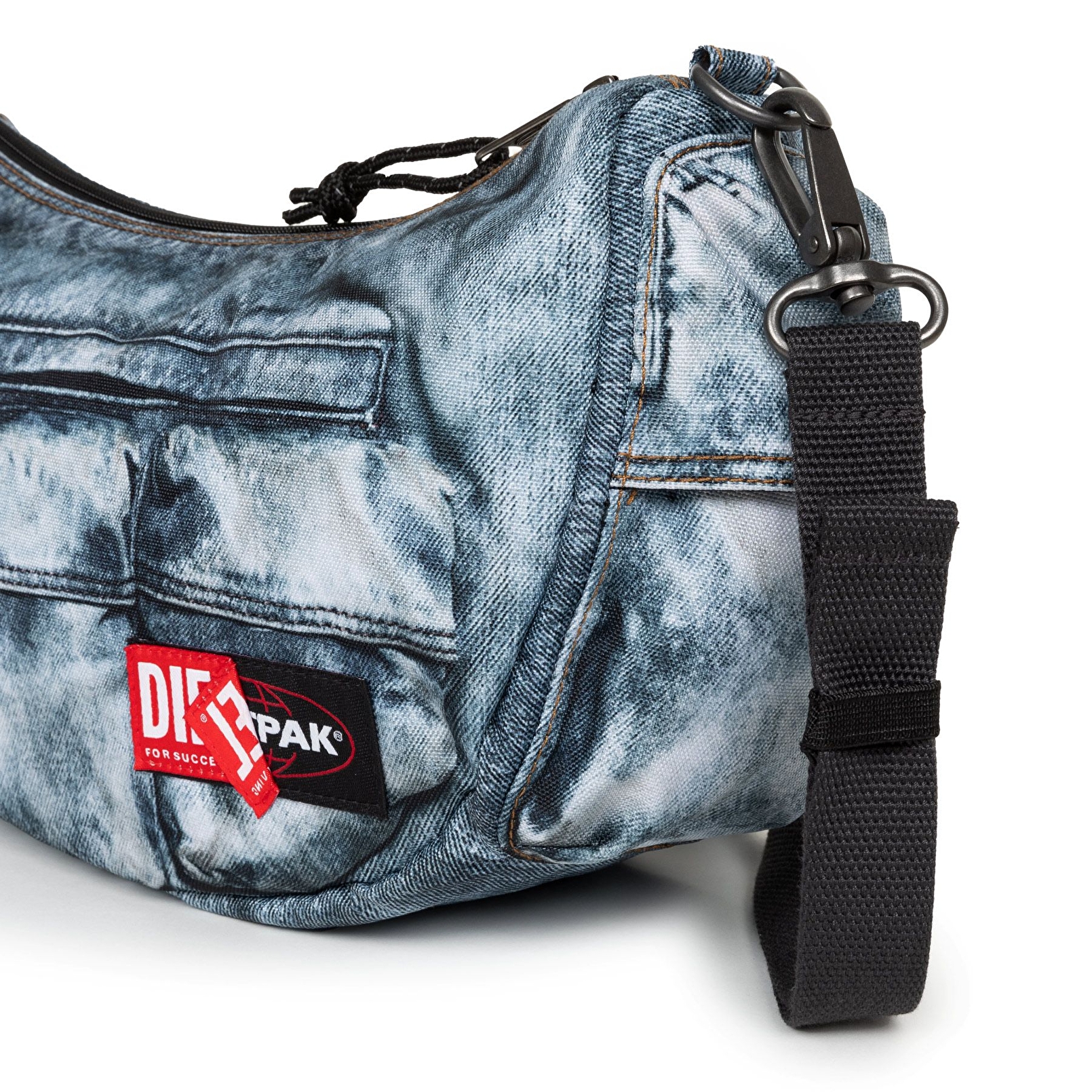 Eastpak DIESEL X EASTPAK DIESEL SHOULDER BAG DSL TROMPE OMUZ ÇANTASI