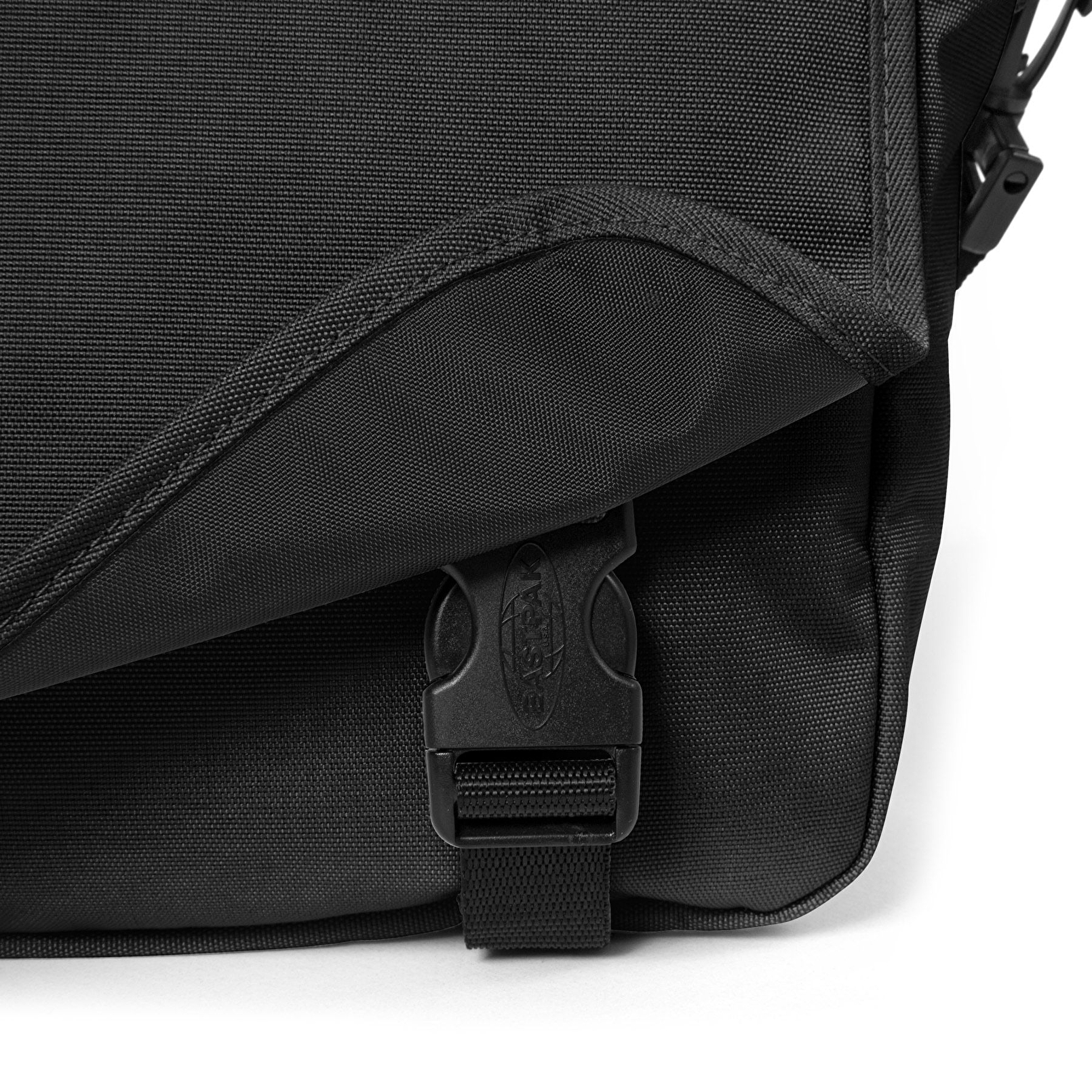 Eastpak JR BLACK POSTACI ÇANTASI