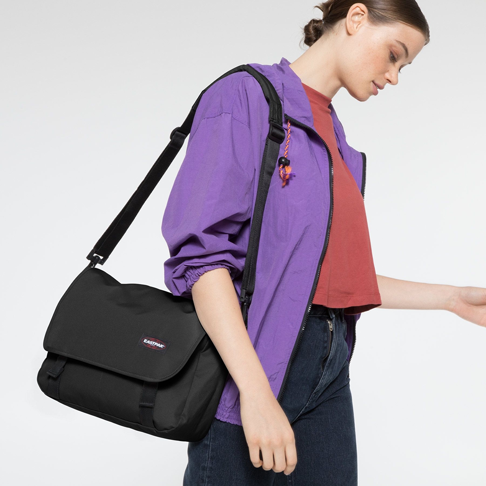 Eastpak JR BLACK POSTACI ÇANTASI