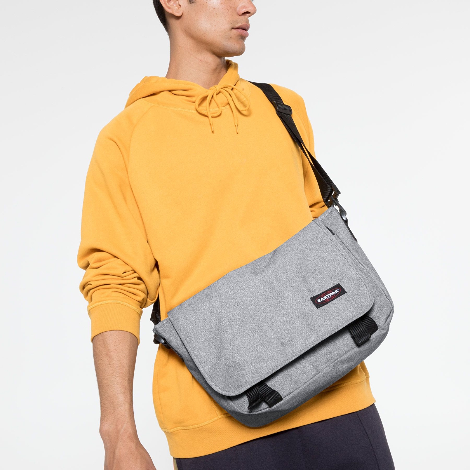 Eastpak JR SUNDAY GREY POSTACI ÇANTASI