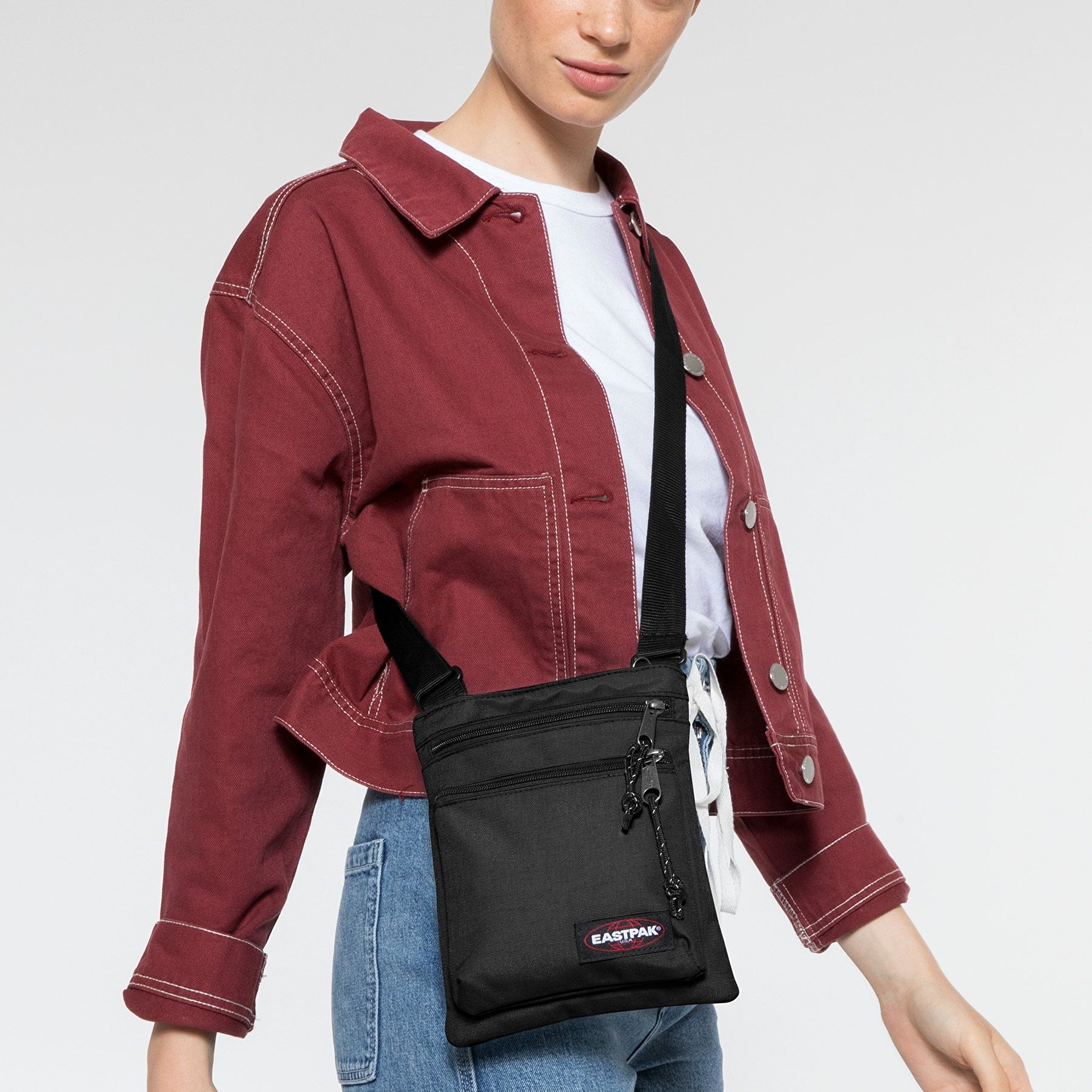 Eastpak RUSHER BLACK OMUZ ÇANTASI