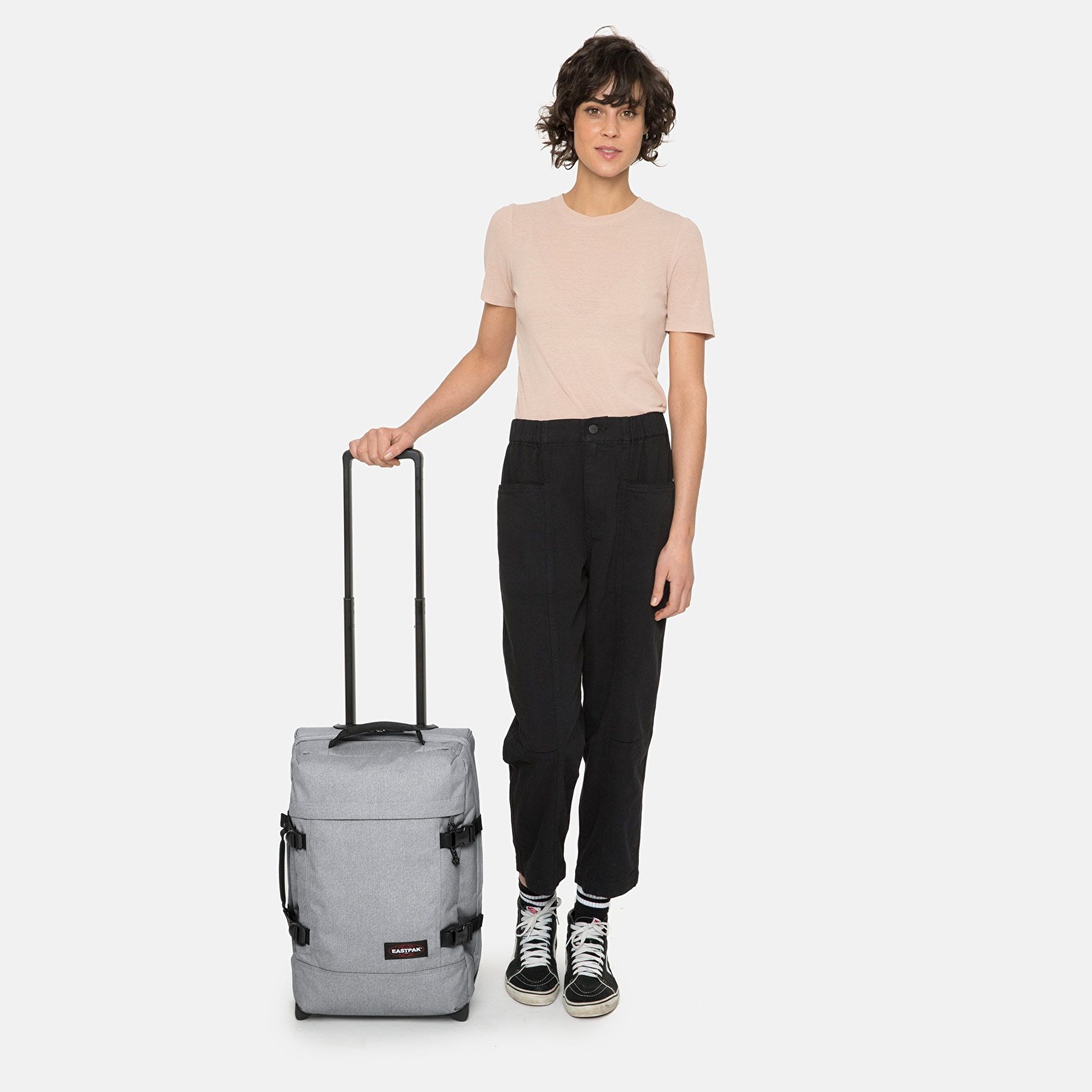 Eastpak TRANVERZ S SUNDAY GREY TEKERLEKLİ VALİZ