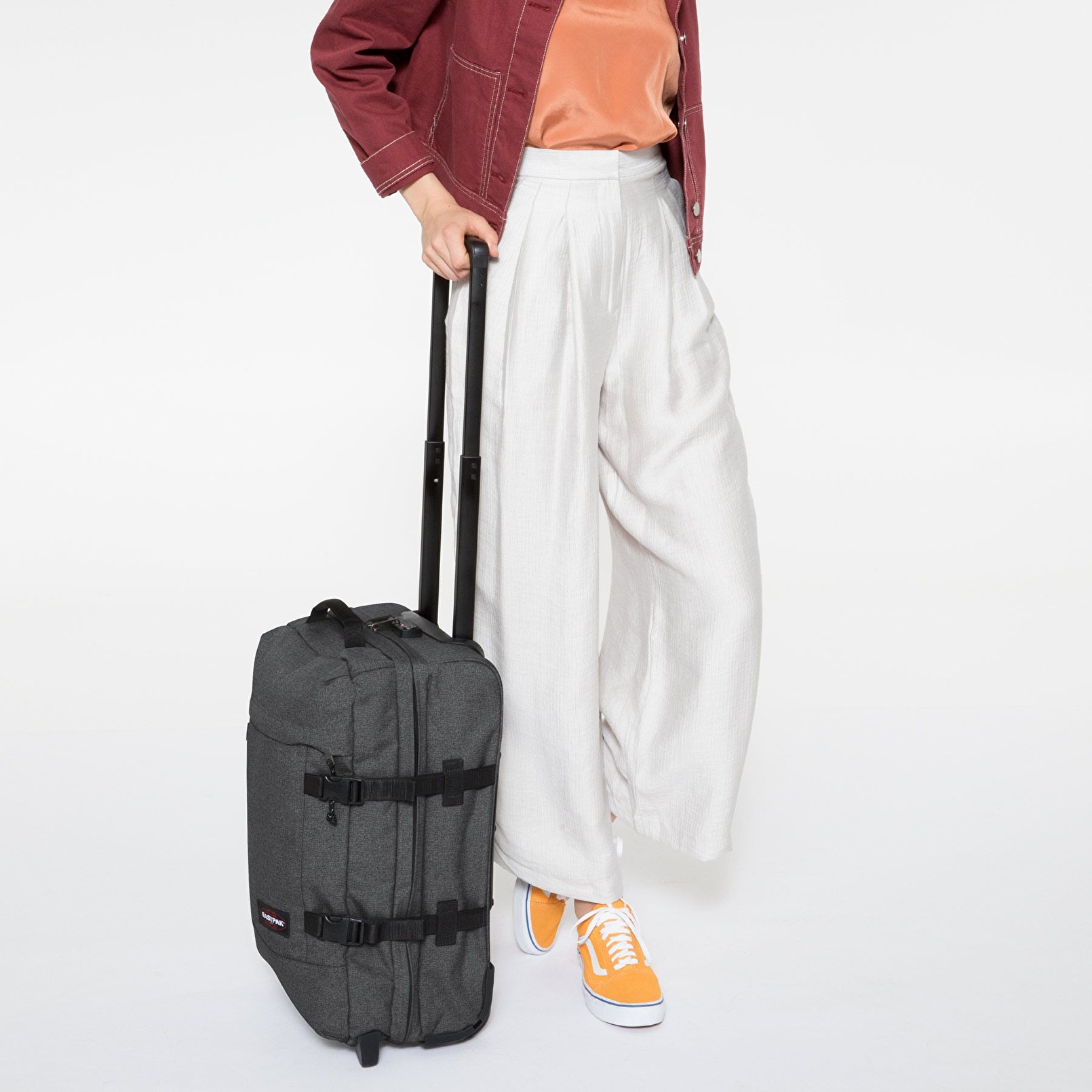 Eastpak TRANVERZ S BLACK DENIM TEKERLEKLİ VALİZ