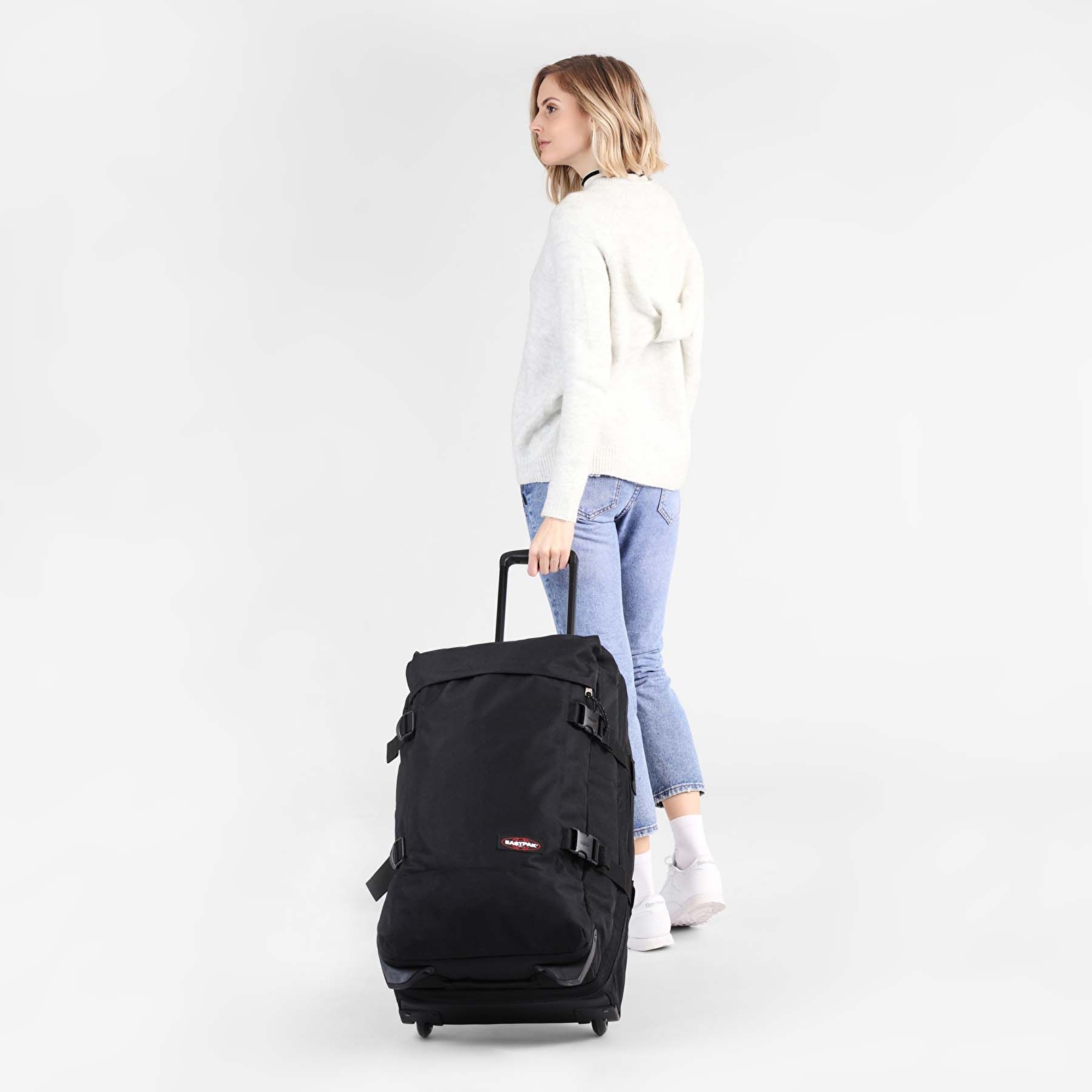 Eastpak TRANVERZ M BLACK TEKERLEKLİ VALİZ