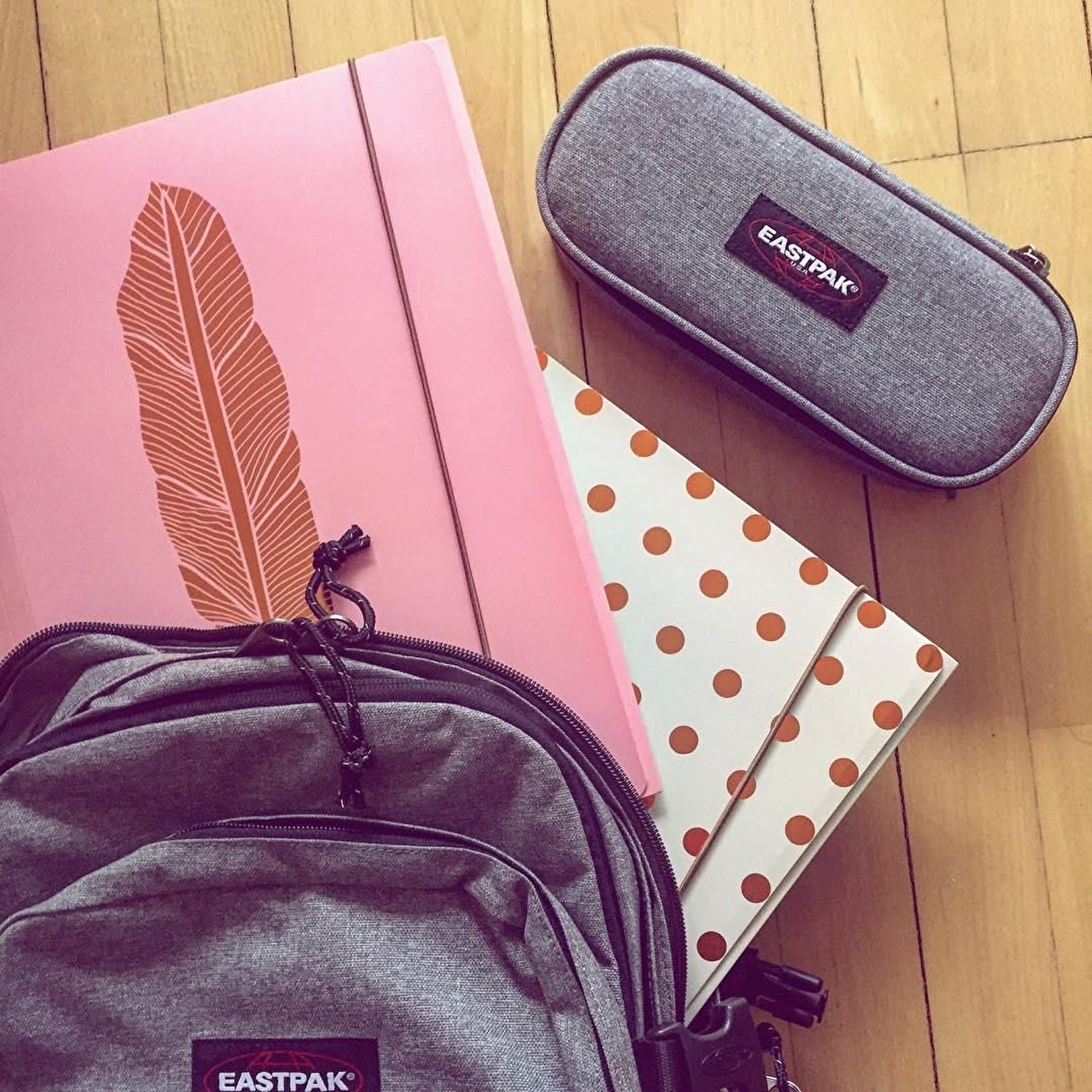 Eastpak OVAL SINGLE SUNDAY GREY KALEM KUTUSU