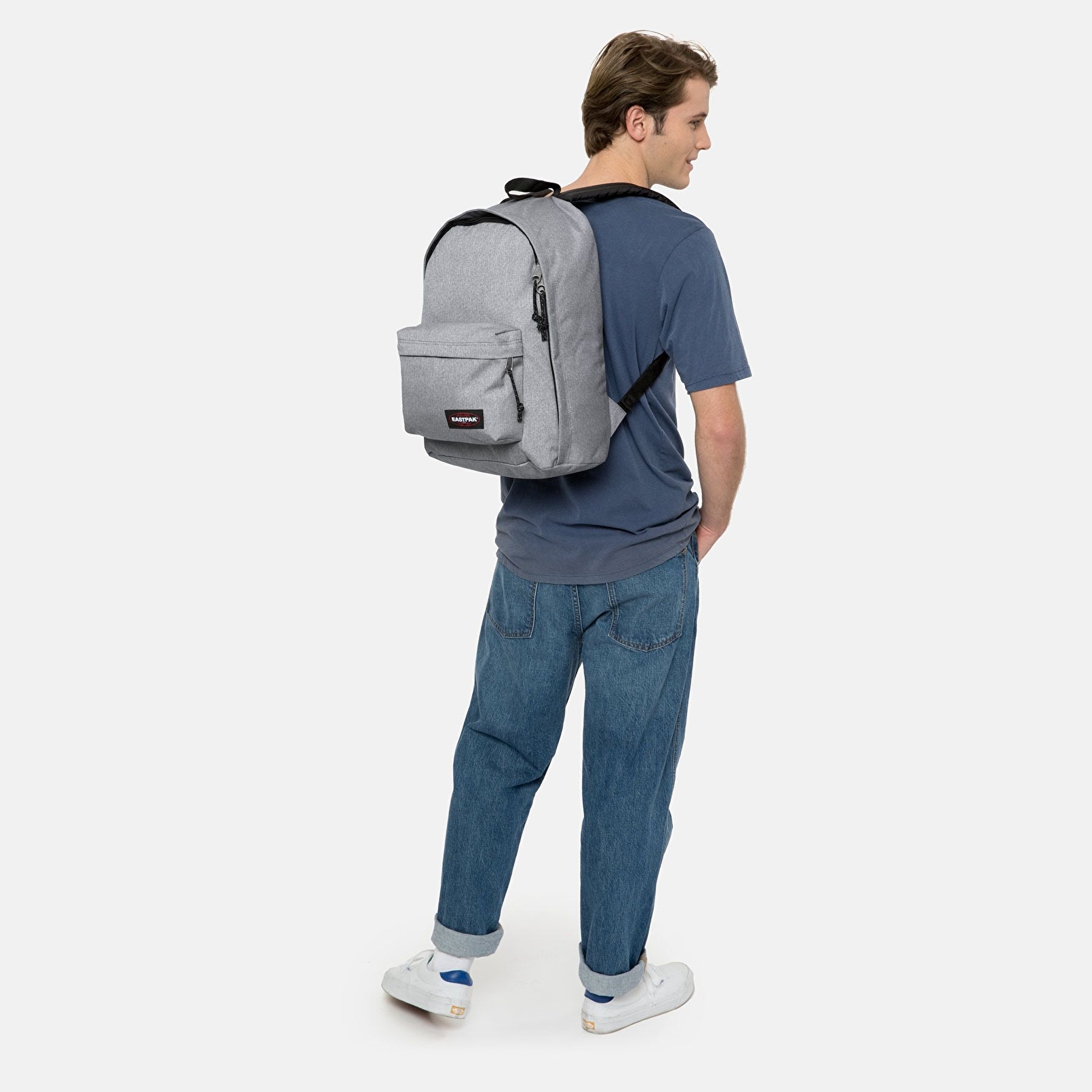 Eastpak OUT OF OFFICE SUNDAY GREY SIRT ÇANTASI
