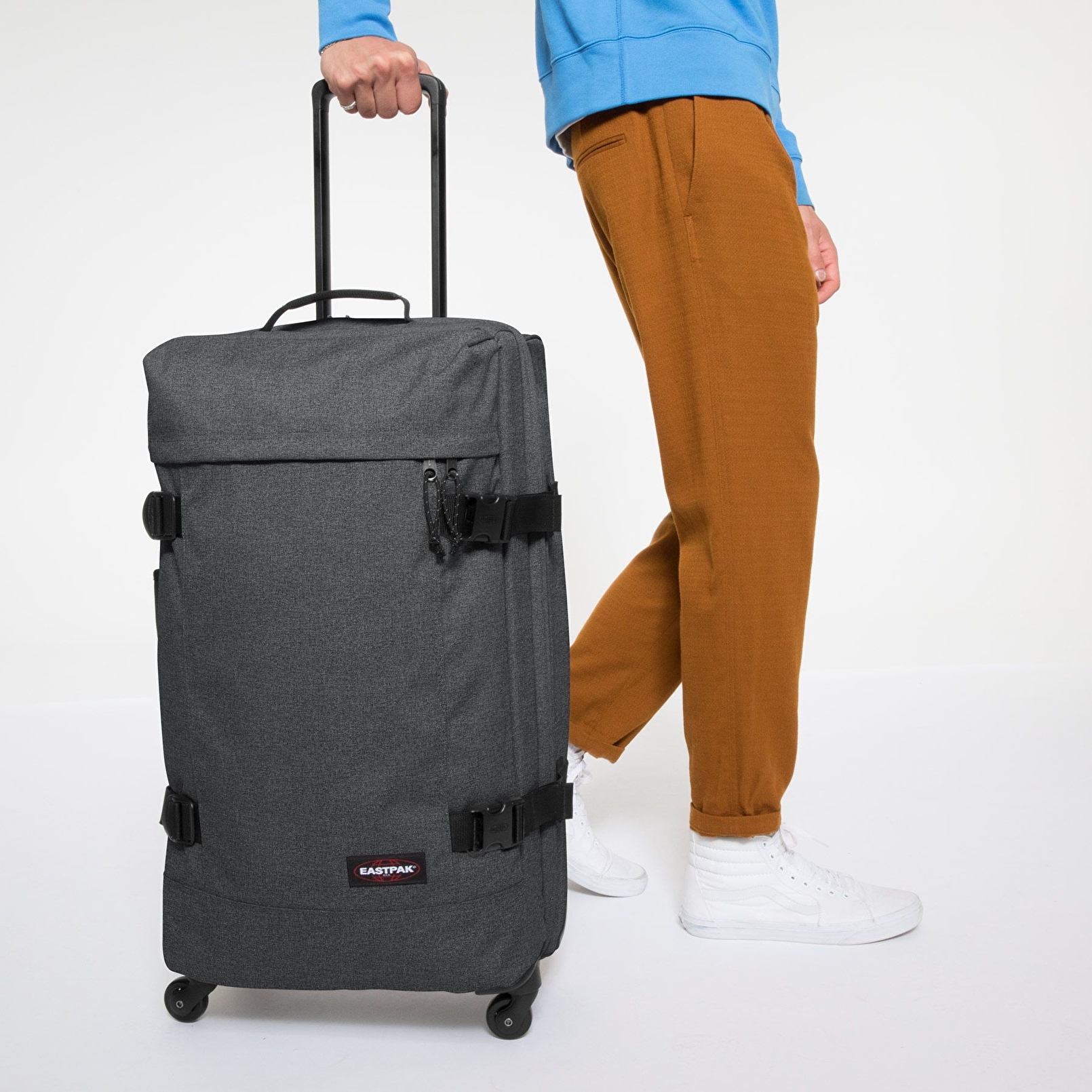 Eastpak TRANS4 M BLACK DENIM TEKERLEKLİ VALİZ