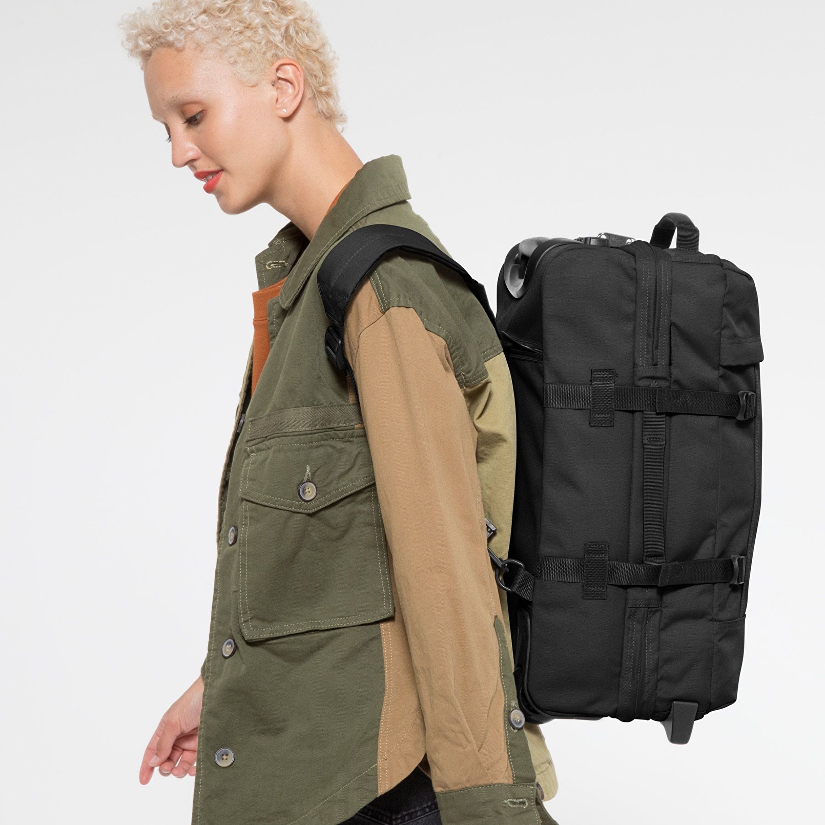 Eastpak STRAPVERZ S BLACK VALİZ