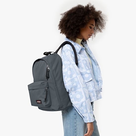 Eastpak OUT OF OFFICE STORMY GREY SIRT ÇANTASI