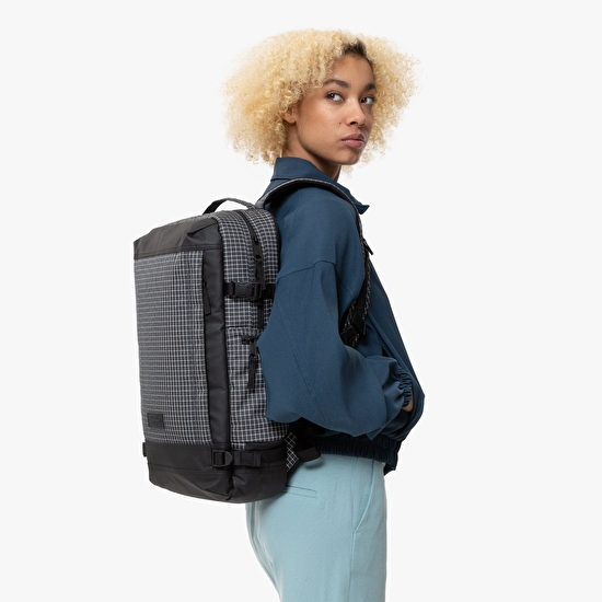 Eastpak TECUM M CNNCT RIPSTOP SIRT ÇANTASI