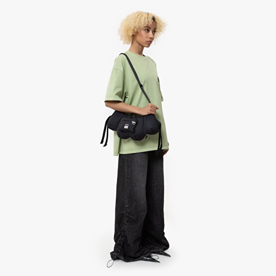 Eastpak AVAVAV X EASTPAK AV MINI BAG AVAVAV BLACK MİNİ ÇANTA