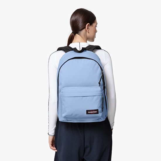 Eastpak OUT OF OFFICE CERULEAN BLUE SIRT ÇANTASI
