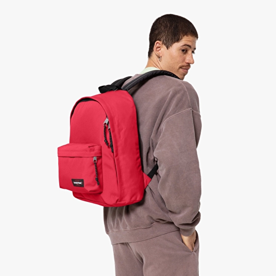 Eastpak OUT OF OFFICE TOMATO RED SIRT ÇANTASI