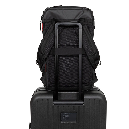 Eastpak TECUM TOP CNNCT RIP BLACK SIRT ÇANTASI
