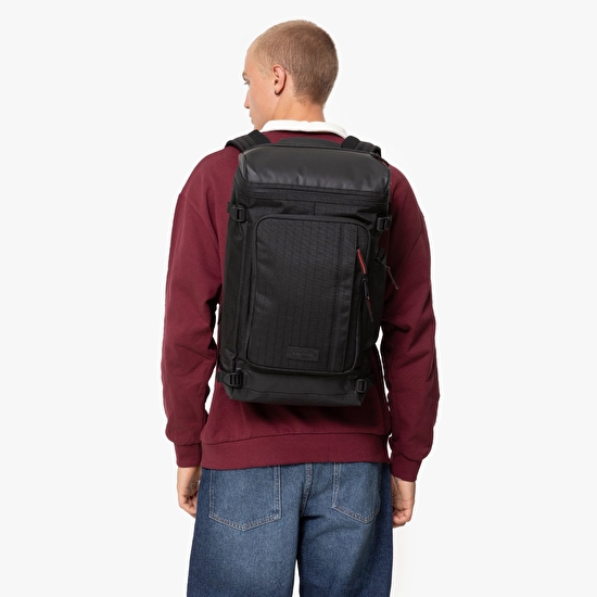 Eastpak TECUM TOP CNNCT RIP BLACK SIRT ÇANTASI