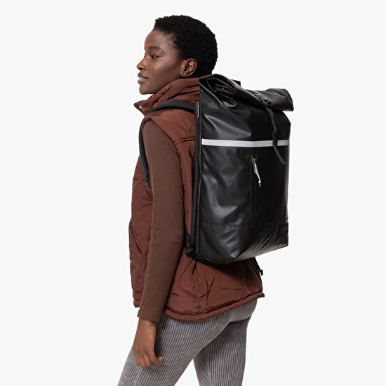 Eastpak UP ROLL BIKE TARP BLACK SIRT ÇANTASI
