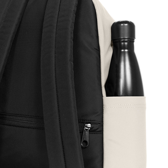 Eastpak DAY PAK'R GUM WHITE SIRT ÇANTASI