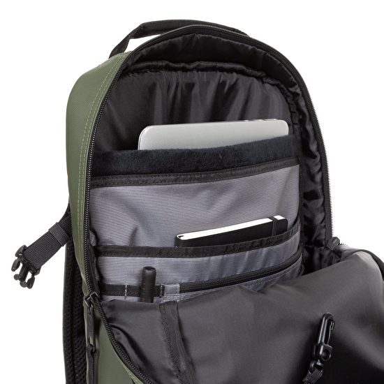 Eastpak TECUM M CNNCT TOP KHAKI SIRT ÇANTASI