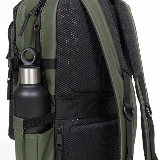 Eastpak TECUM L CNNCT TOP KHAKI SIRT ÇANTASI